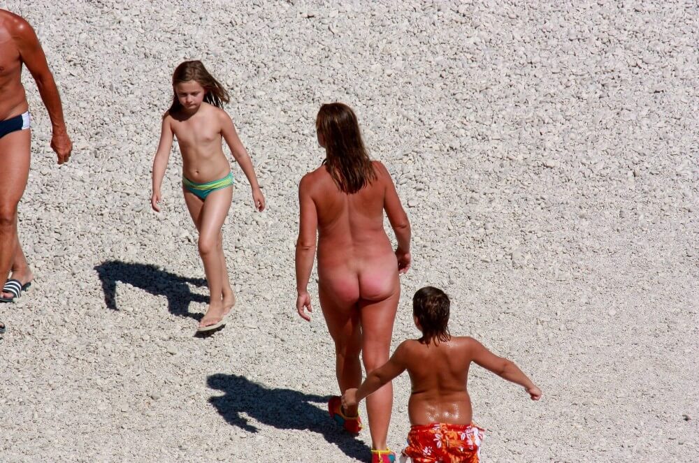 Naturism photo gallery # 8 - Thoughts on Naturism