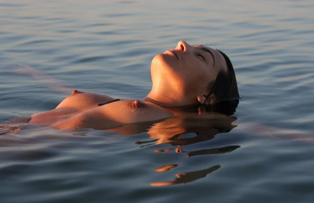 Sunlight Water to the Night pics - Mutual respect as an important part of the naturist community