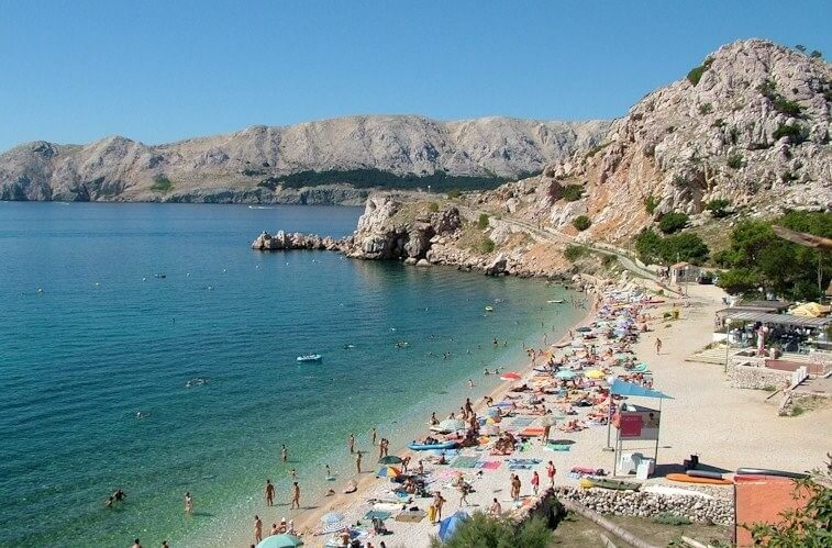 Videos from a nudist resort - Peace and tranquility are important values for advocates of naturism and nudism