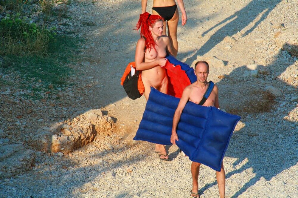 Ula FKK Red Hairstyle Girl pics - Being oneself and accepting ones body as core principles of naturism and nudism