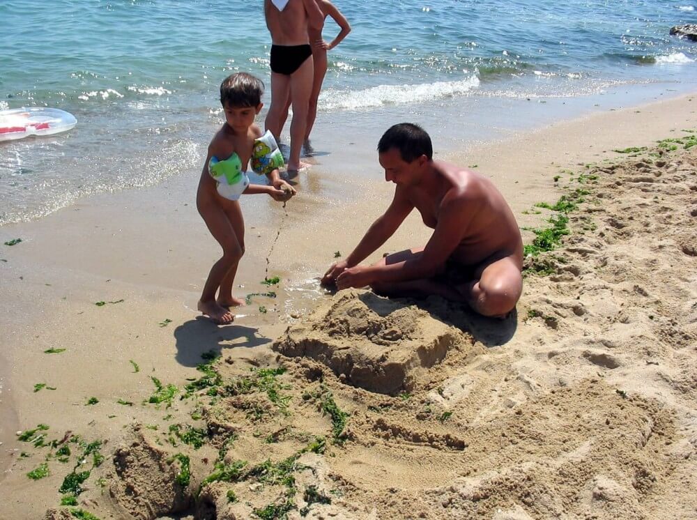 Bulgarian Sandy Paint Over - Many consider a free body and nudism to be central to their lives