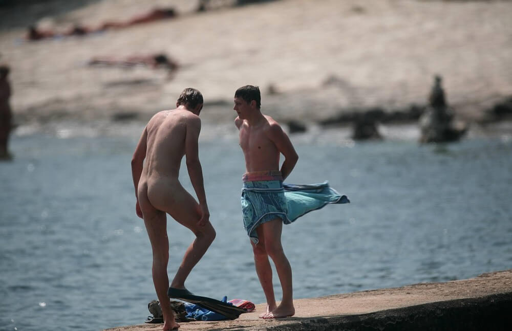 Nudists Boys - Water Prep On The Ledge - Nudism helps strengthen friendships