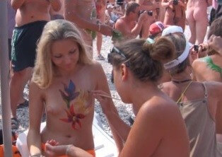 Neptune Ocean Festival # 2 Full HD - A nudist values simplicity and naturalness in life