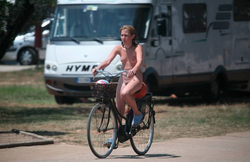 Leaving the Outdoor Site pics - Belief in oneself and ones own strengths are important qualities for practitioners of naturism and nudism