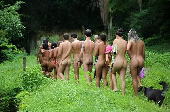 Lush Green Travels photos - The naked body is an expression of beauty