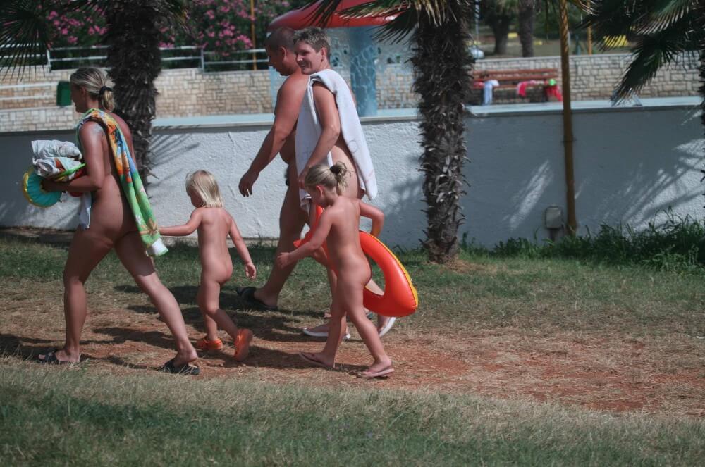Naturist Family Movement pics - Being oneself and accepting ones body as core principles of naturism and nudism