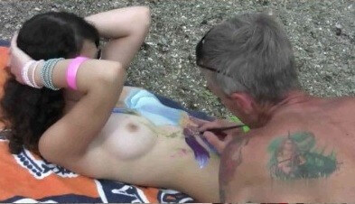Body Art Nudist Beach 1 Full HD video - People find in this a way to understand that the naked body is part of nature and its beauty