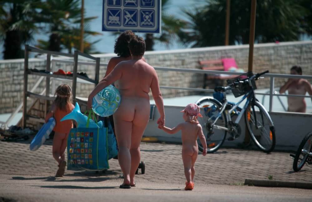 Pool Outskirt Nude Guests pics - Nudity in naturism is not usually an end in itself