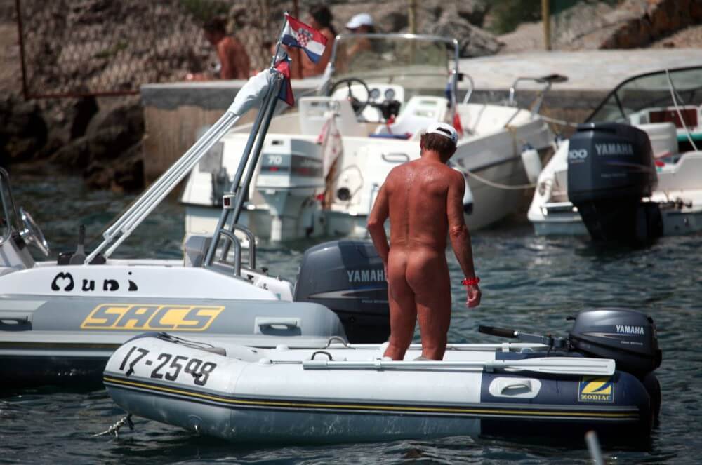 Boating and Floater Waters pics - Naturism as a way to connect with nature and achieve inner harmony