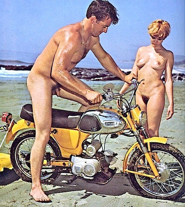 Retro naturism photo gallery - Nudism strengthens health and self-esteem