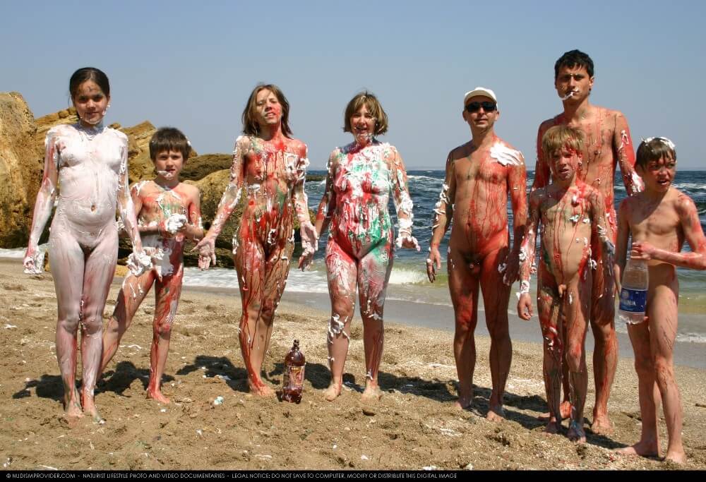 Naturism photo gallery # 58 - Naturism and nudism value honesty and sincerity in relationships