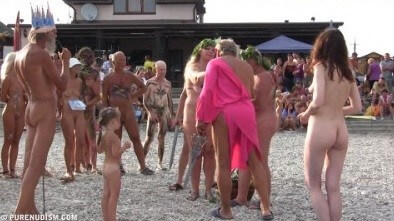Cool Day At The Beach 4 - A true nudist vacation