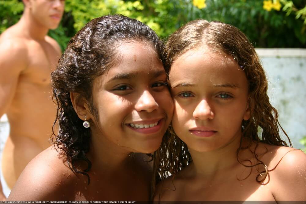 Tropical Naturism gallery - Freedom and naturalness are the core principles of naturism and nudism