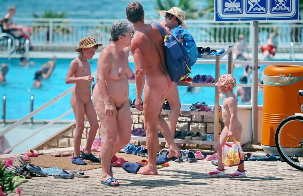 Family Poolside Grouping pics - Freedom from clothing is an integral part of naturism