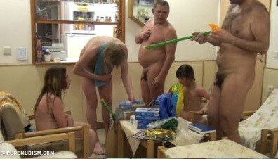 Pool jacuzzi and paints Full HD - Peace and tranquility as goals of the naturist life