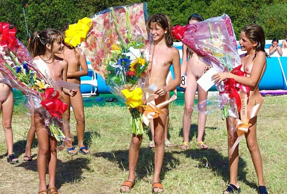 Nudism photo gallery # 2 - The natural beauty of the body is revealed in nudism