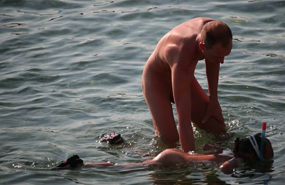 Father Floats His Daughter pics - Naturism teaches respect for the body—both your own and others
