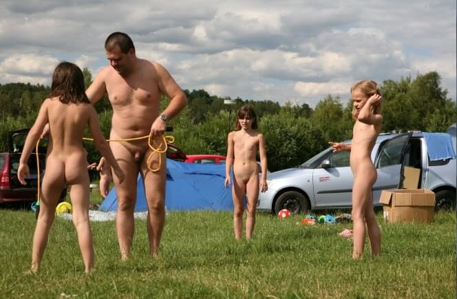 Naturism photo gallery # 38 - The True Golden Age of Naturism