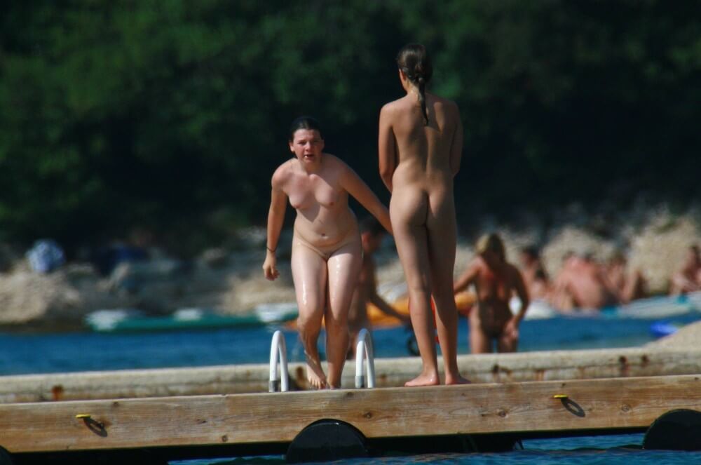 Wooden Island Freedom pics - Naturists love openness and freedom